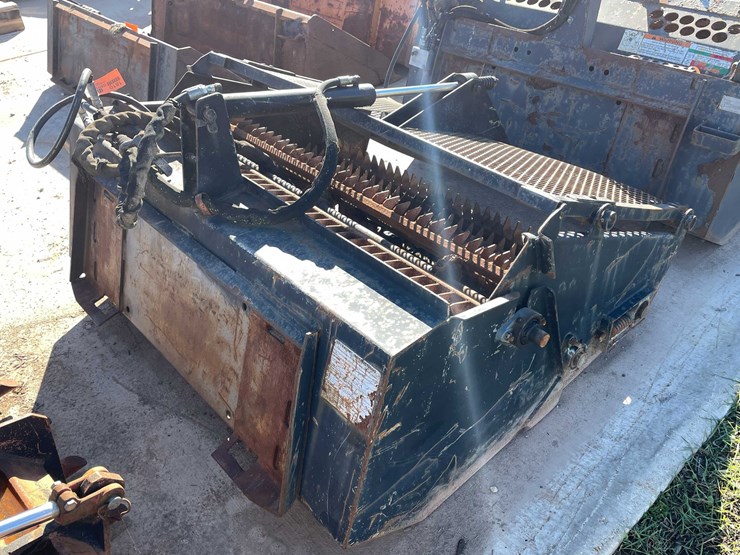 #1810-•-bobcat-60"-power-landscape-rake-attachment-image-5