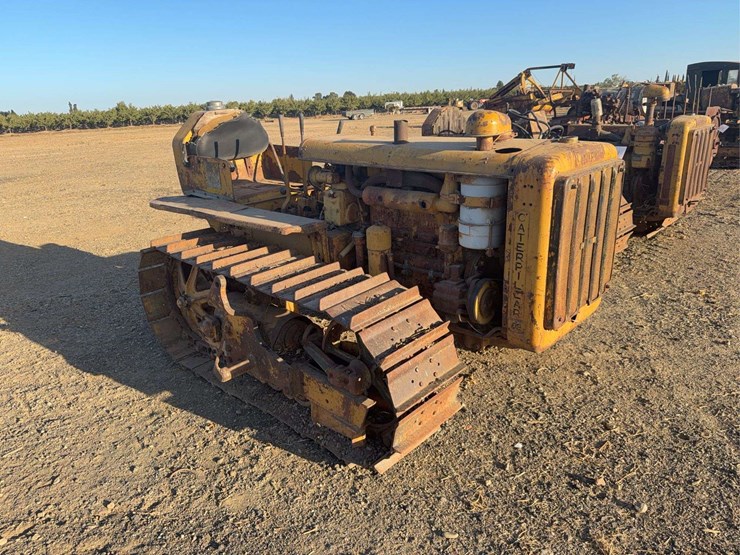 caterpillar-d2-image-8