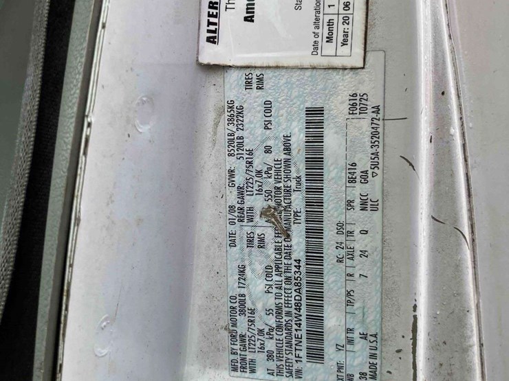 2008-ford-cargo-image-5