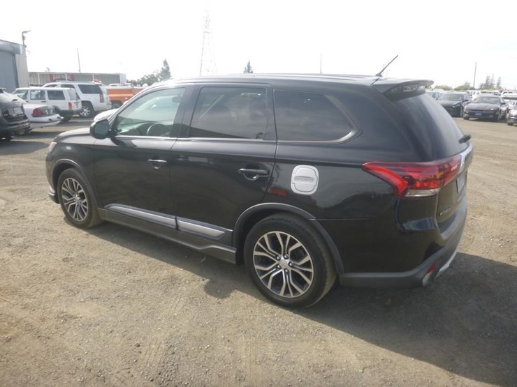 2016-mitsubishi-outlander-image-4