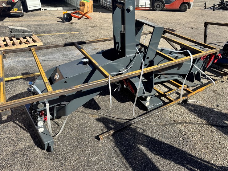 future-fifth-wheel-wrecker-attachment-...-missing-orange-light-image-7