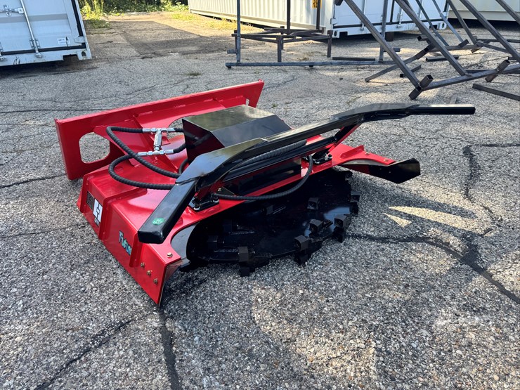 future-skid-steer-mini-disc-mulcher-image-2