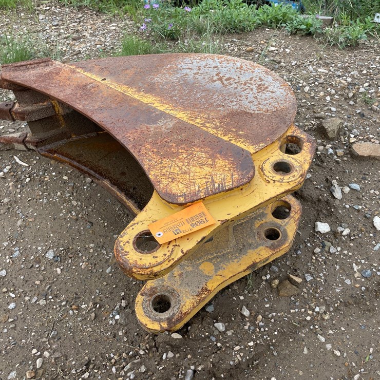 #9172 • John Deere Backhoe Bucket