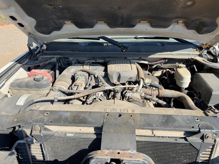 2008-chevrolet-3500hd-image-14
