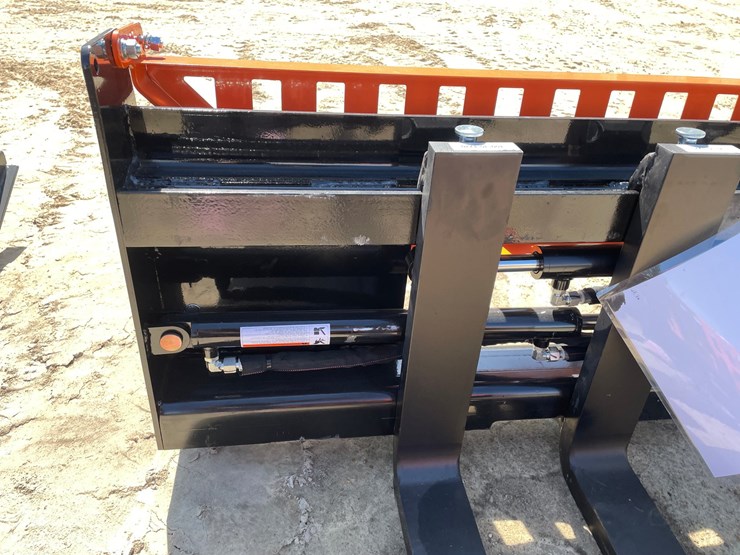 #2003-•-wolverine-skid-steer-pallet-fork-hydraulic-adjustable-attachment-image-7