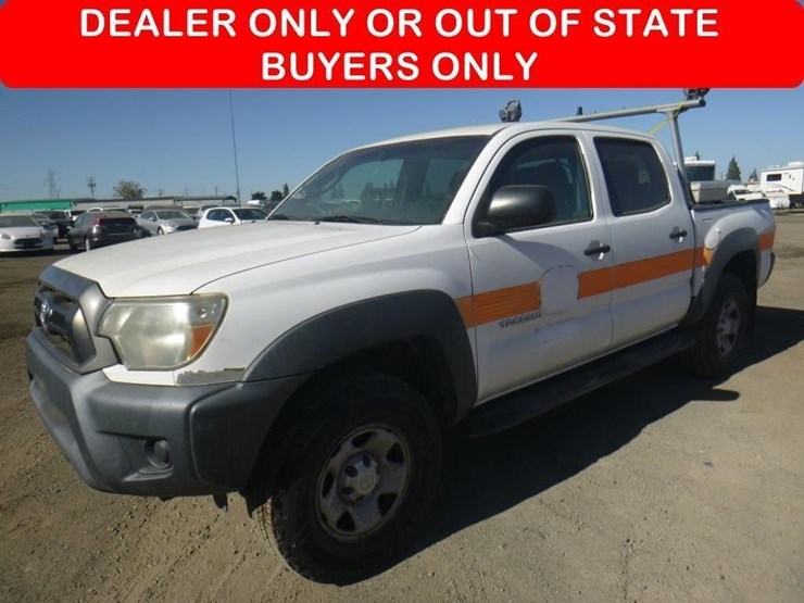 2013-toyota-tacoma-image-1