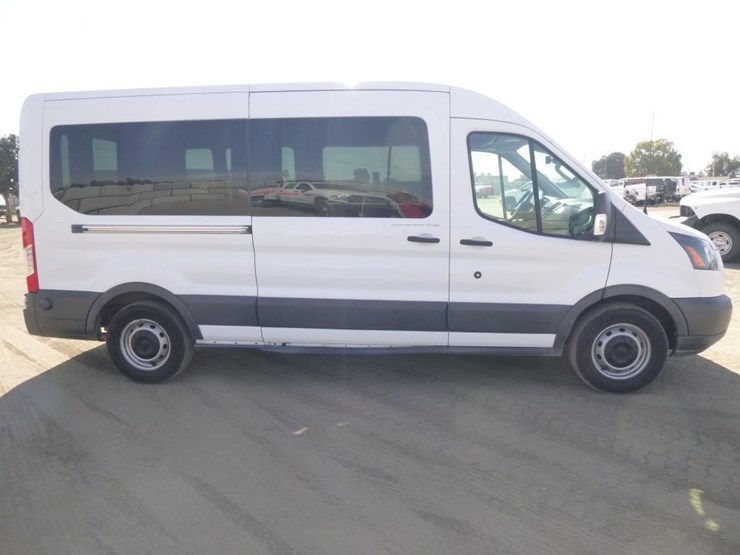 2018-ford-transit-image-12