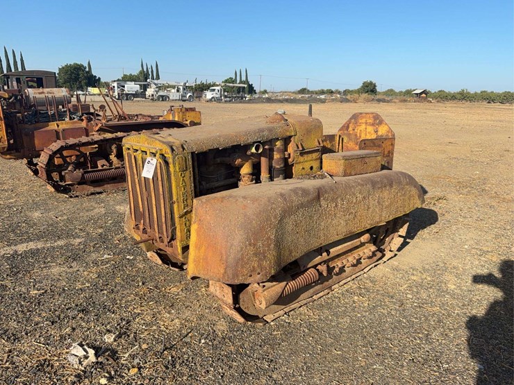 caterpillar-twenty-two-image-1