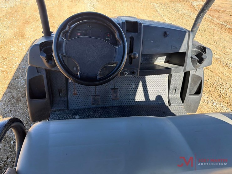 2019-club-car-carryall-1700-image-10