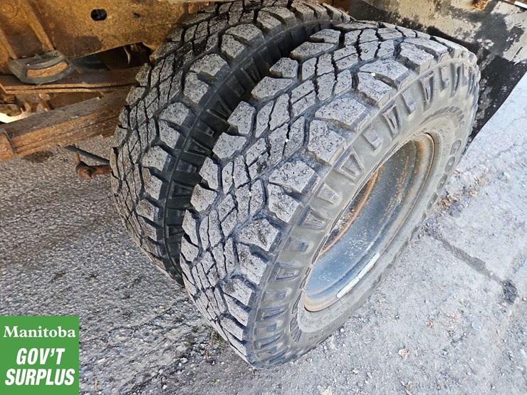 2011-dodge-3500-image-12
