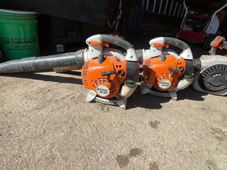 #1856-•-(3)-gas-powered-leaf-blowers-image-2