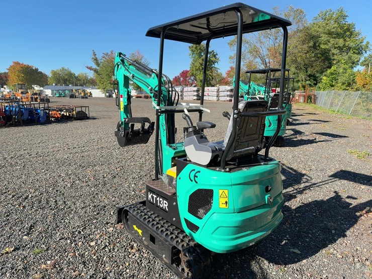 cfg-industrial-kt13r-mini-excavator-image-4