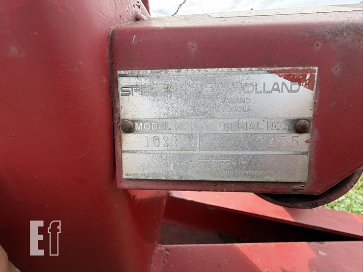 new-holland-1033-image-12