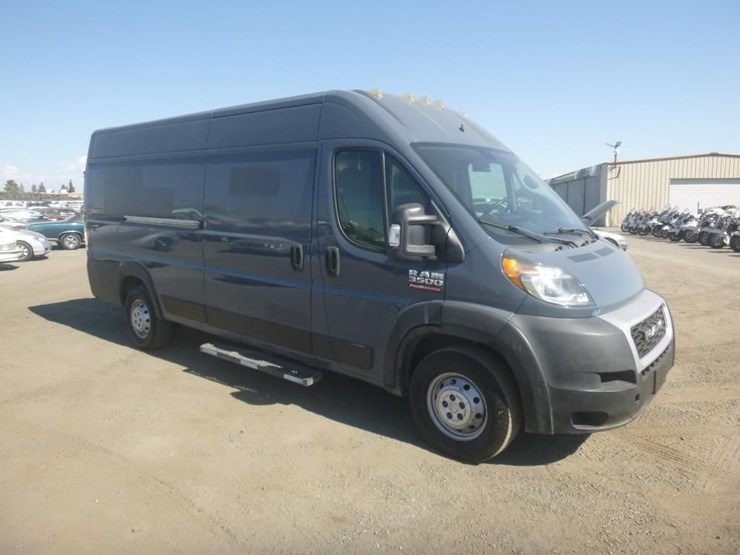 2020-ram-promaster-3500-image-2