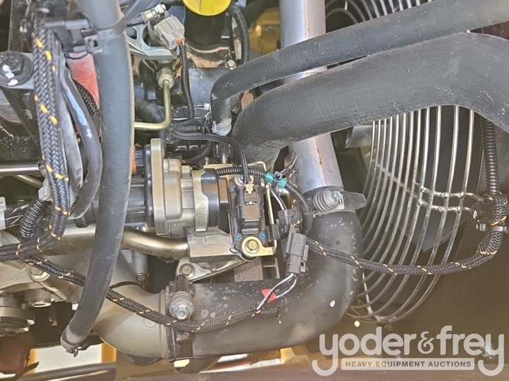 2023-caterpillar-416-image-49