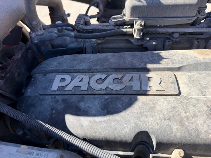 2020-peterbilt-389-image-66