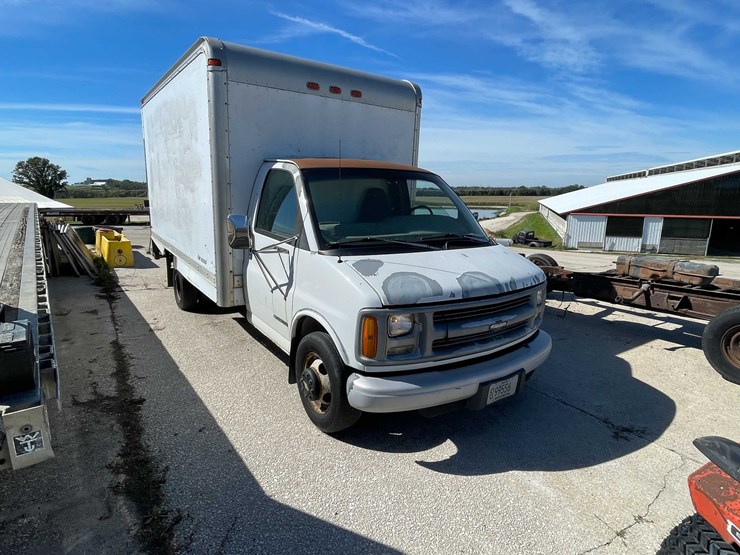 1999-chevrolet-3500-image-3