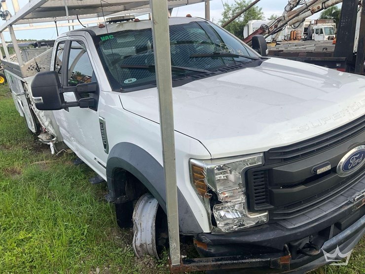 2019-ford-f550-image-2