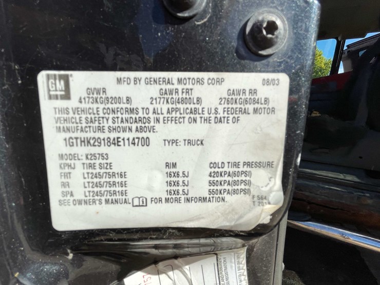 2004-gmc-2500hd-image-44