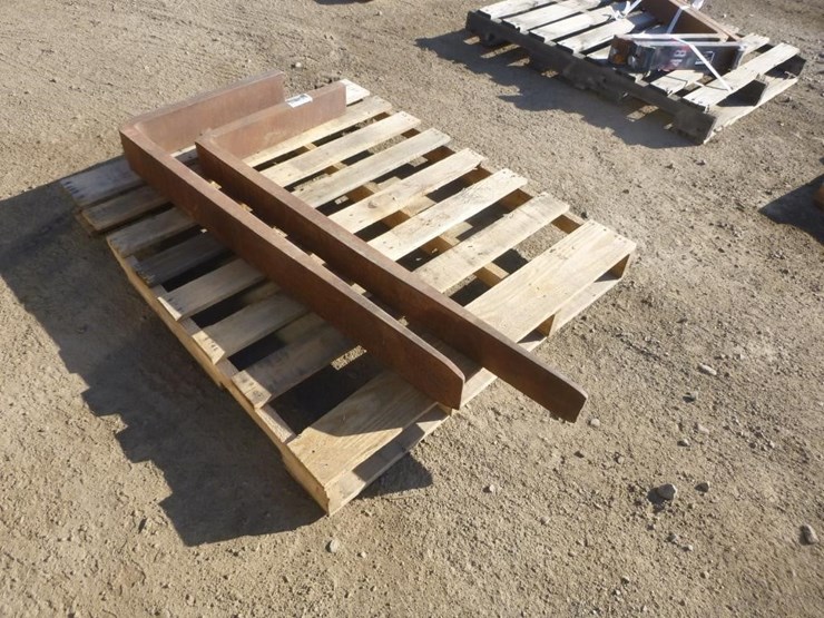 47"-forklift-forks-image-2