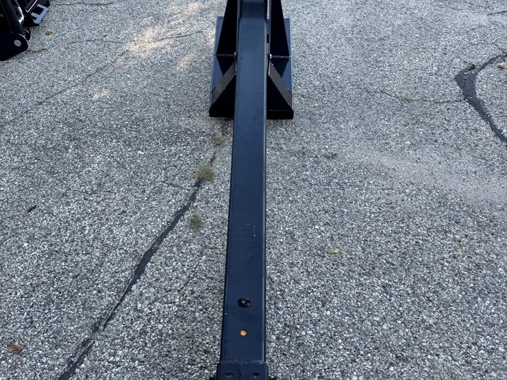 future-adjustable-forklift-lifting-arm-image-3