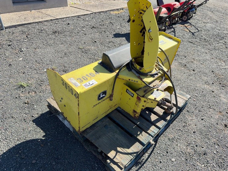 john-deere-1575-image-3