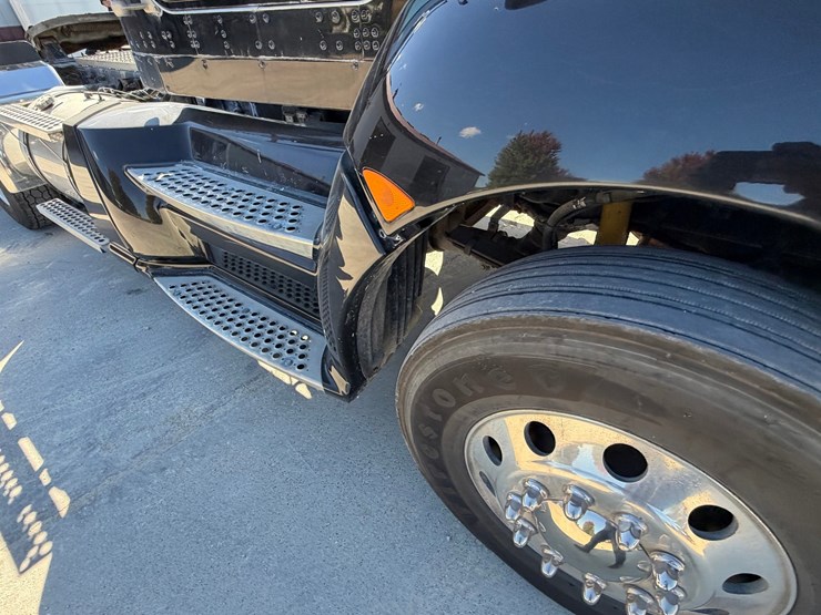 #1728-•-2012-kenworth-day-cab-truck-tractor-image-20