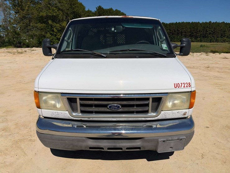 2007-utility-van-image-5