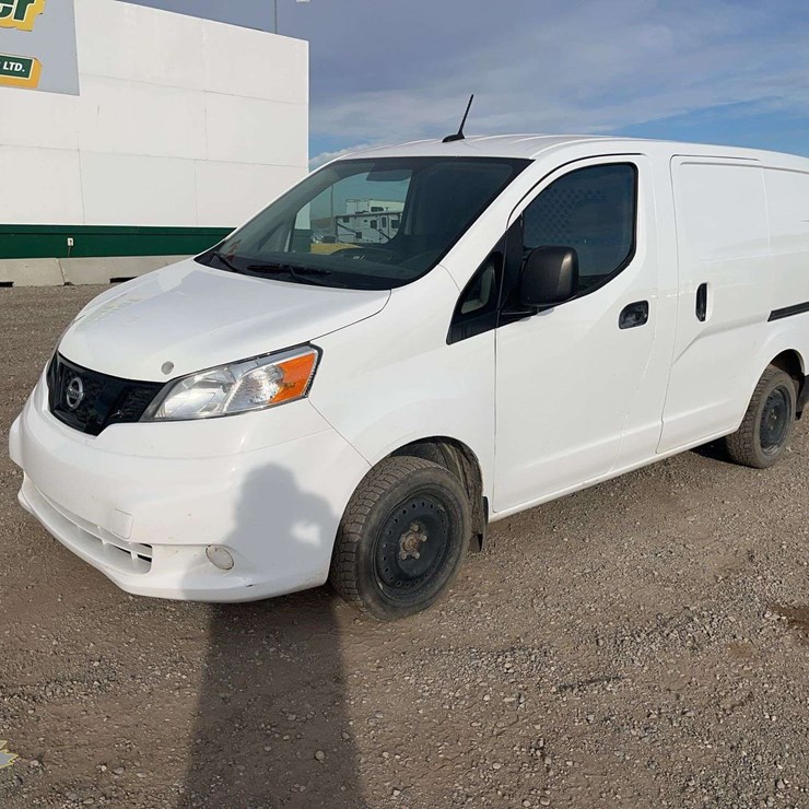 2021 NISSAN NV200
