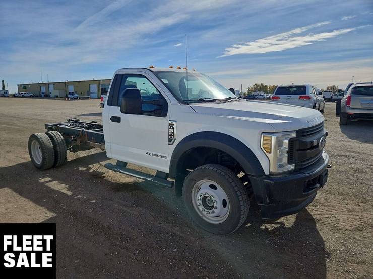 2019-ford-f550-image-2