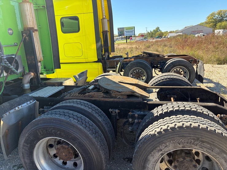2007-peterbilt-387-image-6