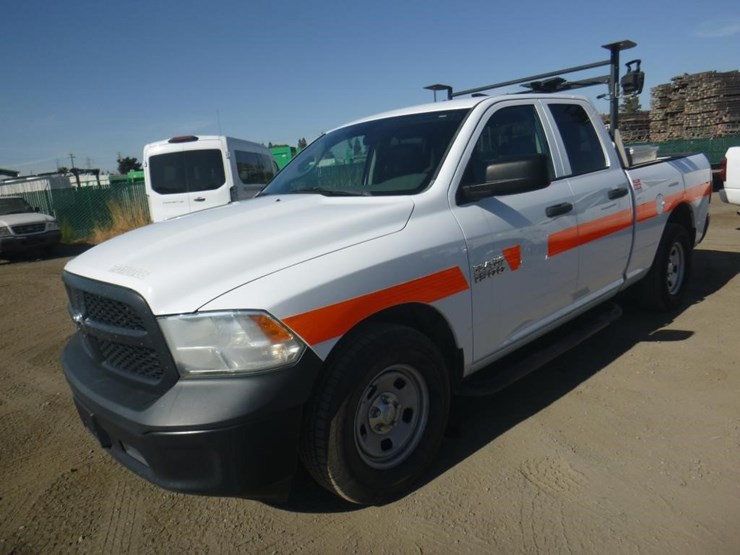 2016-dodge-1500-image-2