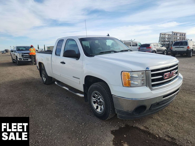 2013-gmc-sierra-1500-image-2