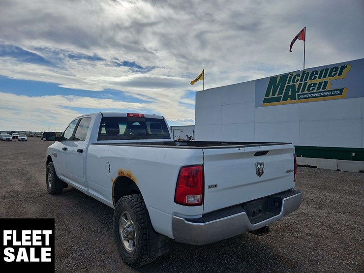 2012-dodge-2500-image-3