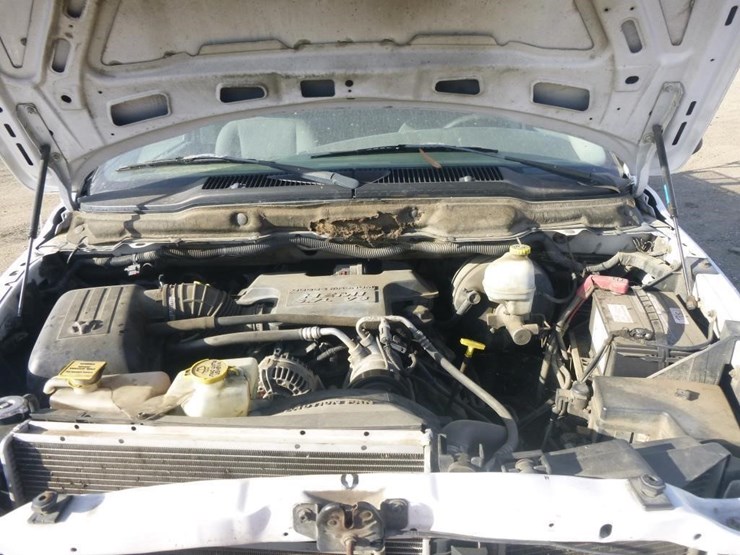 2005-dodge-ram-2500-image-25