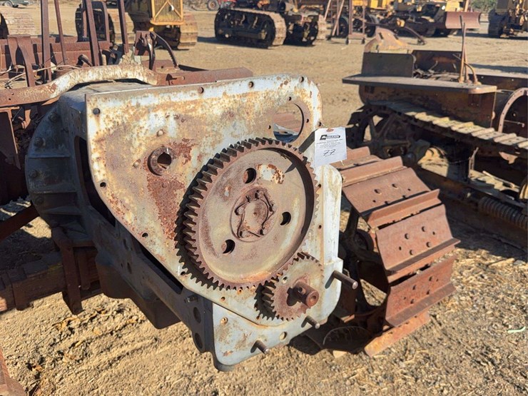 caterpillar-30-image-19