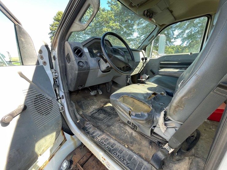 2013-ford-f750-image-69