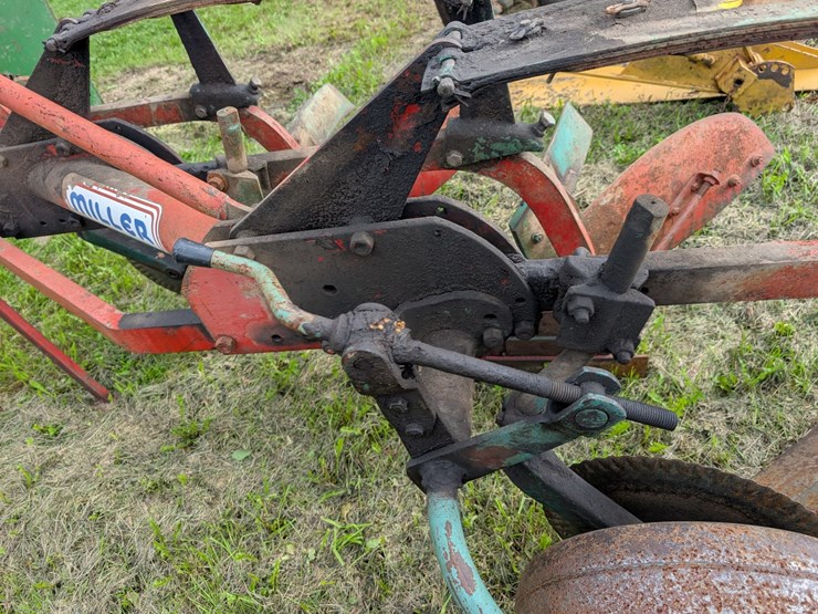 #4061-•-kverneland-3-bottom-plow-image-10