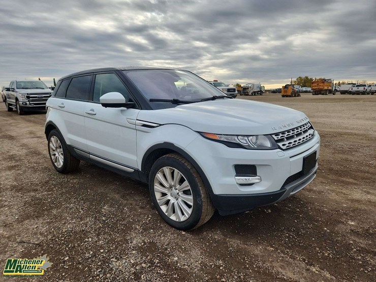 2015-land-rover-range-rover-evoque-image-2