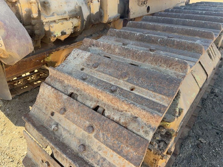 caterpillar-d7-image-11