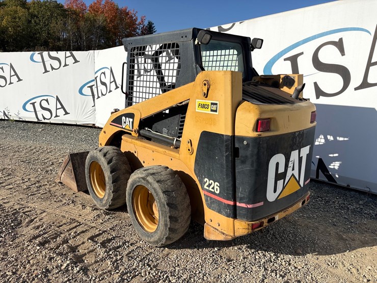 caterpillar-226-image-3