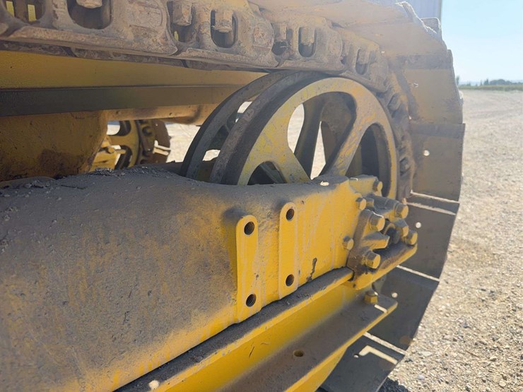 caterpillar-forty-image-20