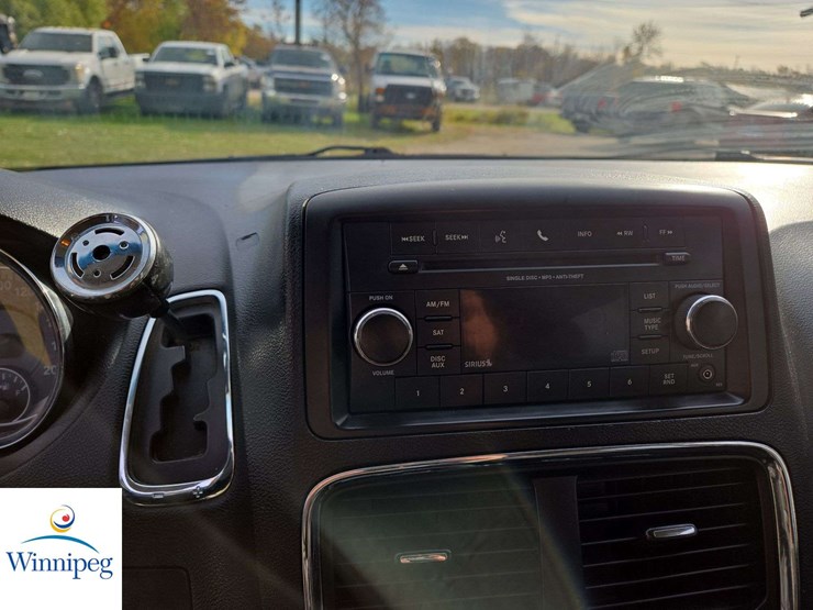 2013-dodge-grand-caravan-se-image-15