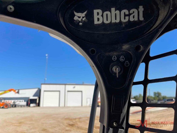 2017-bobcat-t630-image-18