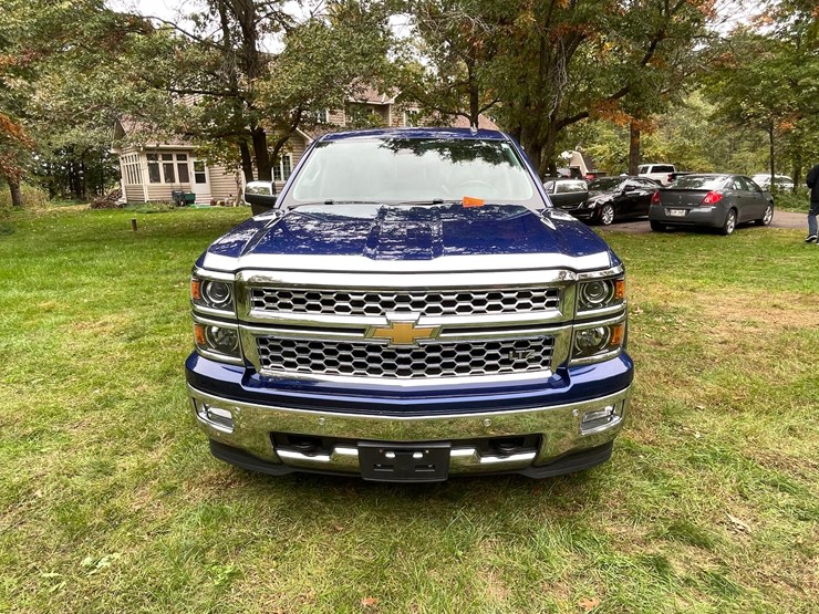2014-chevrolet-1500-image-2