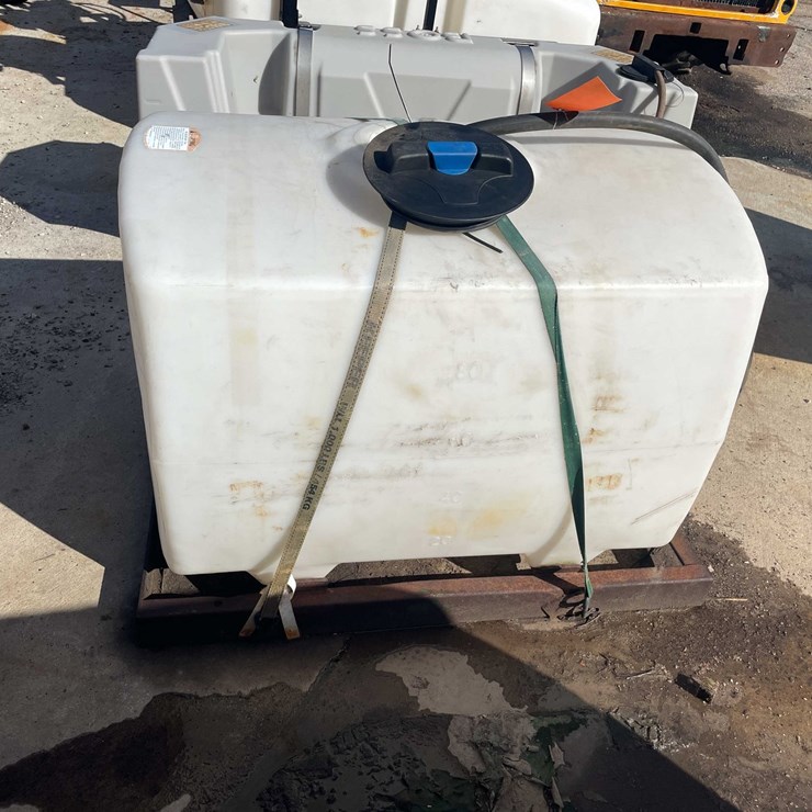 #1836 • 100 Gallon Horizontal Tank and Cradle