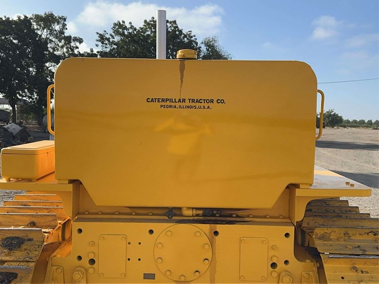 caterpillar-seventy-gas---complete-nut-and-bolt-restoration!-image-29