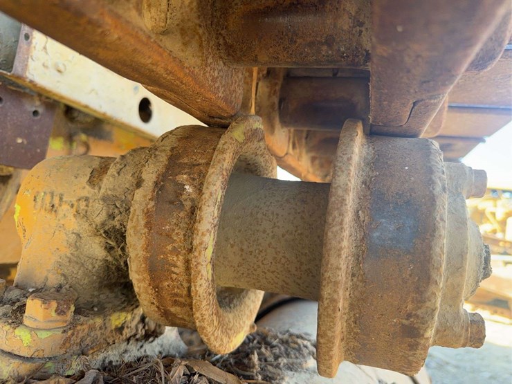 caterpillar-d7-image-13