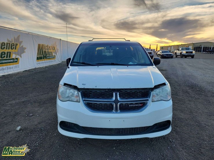 2012-dodge-grand-caravan-image-5