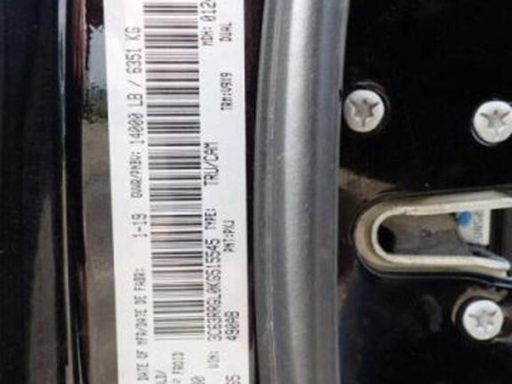 2019-dodge-ram-3500-image-9
